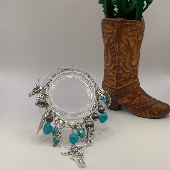 Western charm bracelet - Picture 3 of 3